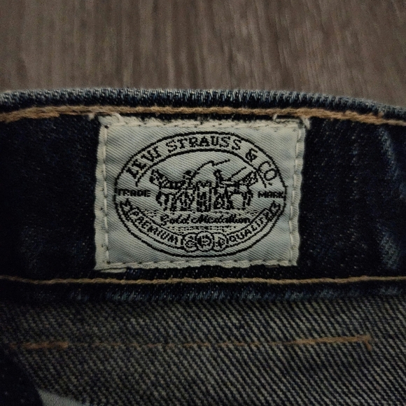 Rare Vintage x Levi Gold Medallion Dark Blue Jean - Picture 10 of 13